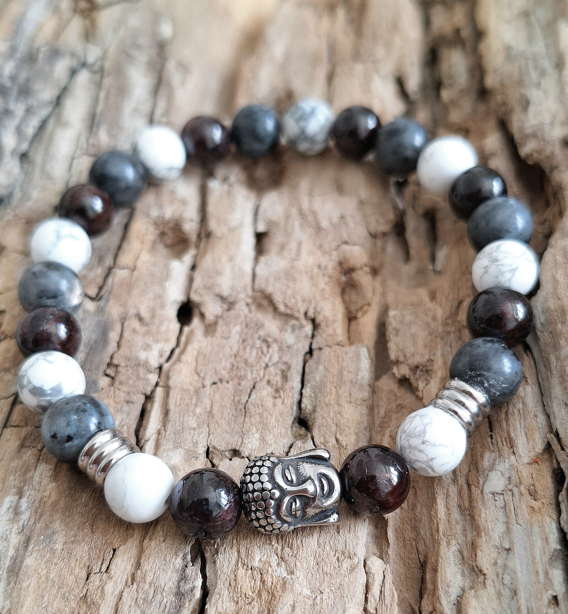Bracelet homme | larvikite grenat et howlite | Lithothérapie | Presqu'îles bijoux | 62800 LIEVIN